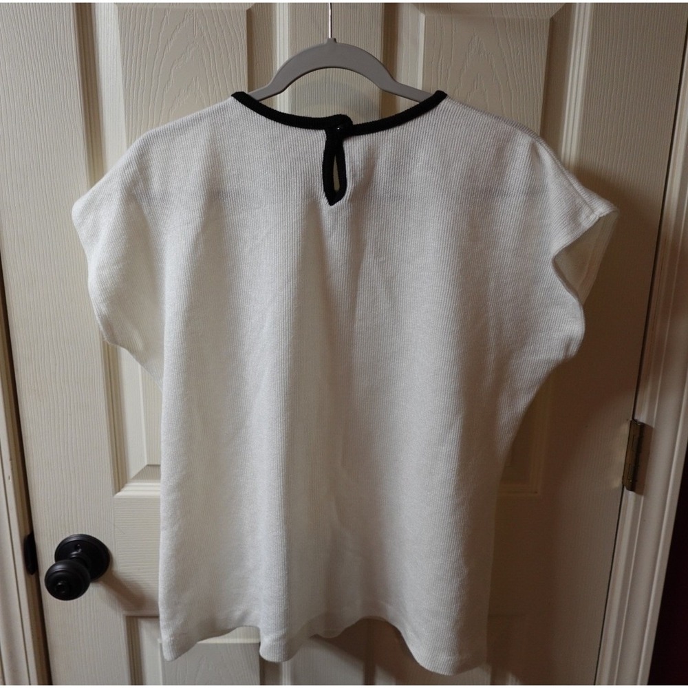 Amy Jess Vintage White Knit Top Black Trim Keyhole Back Made in USA Large - Picture 4 of 5